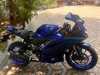 Yamaha R15 V4 2025