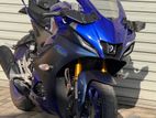 Yamaha R15 V4 2025