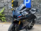 Yamaha R15 V4 2025