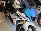 Yamaha R15 V4 Black White Dark 2026