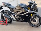 Yamaha R15 V4 2025