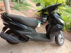 Yamaha Ray 2013