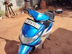 Yamaha Ray 2013