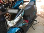 Yamaha Ray 2016
