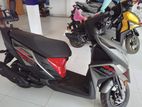 Yamaha Ray ZR Red Mat Gray 2025