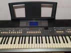 Yamaha S670 Keyboard