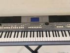 Yamaha S670 Keyboard
