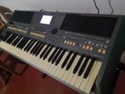 Yamaha S670 Keyboard