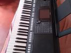 Yamaha S750 Keyboard