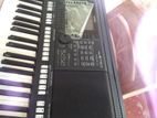 Yamaha S750 Keyboard