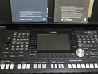 Yamaha S975 Keyboard