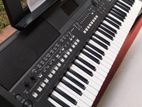 Yamaha SX 600 Keyboard