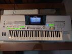 Yamaha Tyros 1 Arranger Keyboard