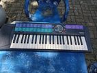 Yamaha PSR -73 Keyboard