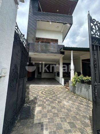( YR-1084 ) Valuable Upper Floor House Rent in Homagama, Colombo