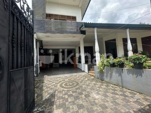 ( YR-1085) Valuable Two Storey House Rent in Homagama, Colombo