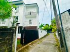 ( YR-1150) Valuable Three Storey House Rent in Nugegoda