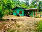 ( YS-1009( Valuable Residential Land With House Sale in Athurugiriya