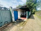 ( YS-1079) Valuable Residential Bare Land With House Sale in Kottawa